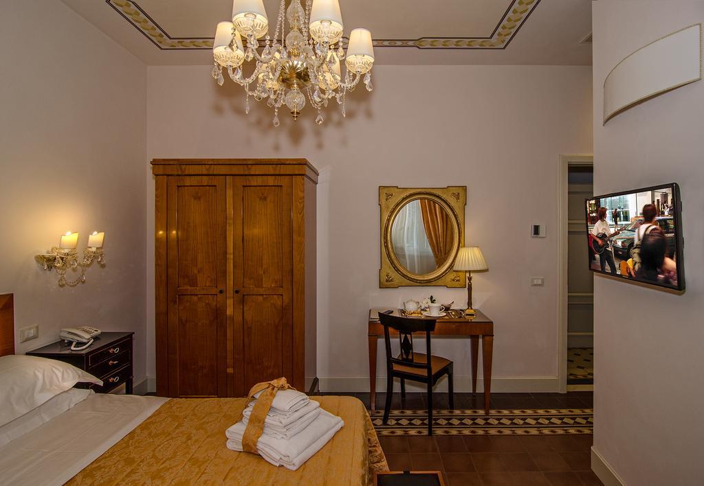 Lucca In Azzurro Maison De Charme Bed & Breakfast Bagian luar foto