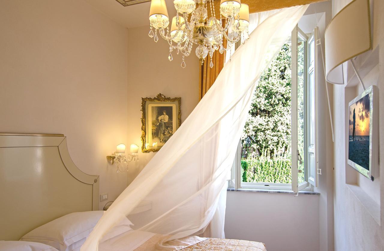 Lucca In Azzurro Maison De Charme Bed & Breakfast Bagian luar foto