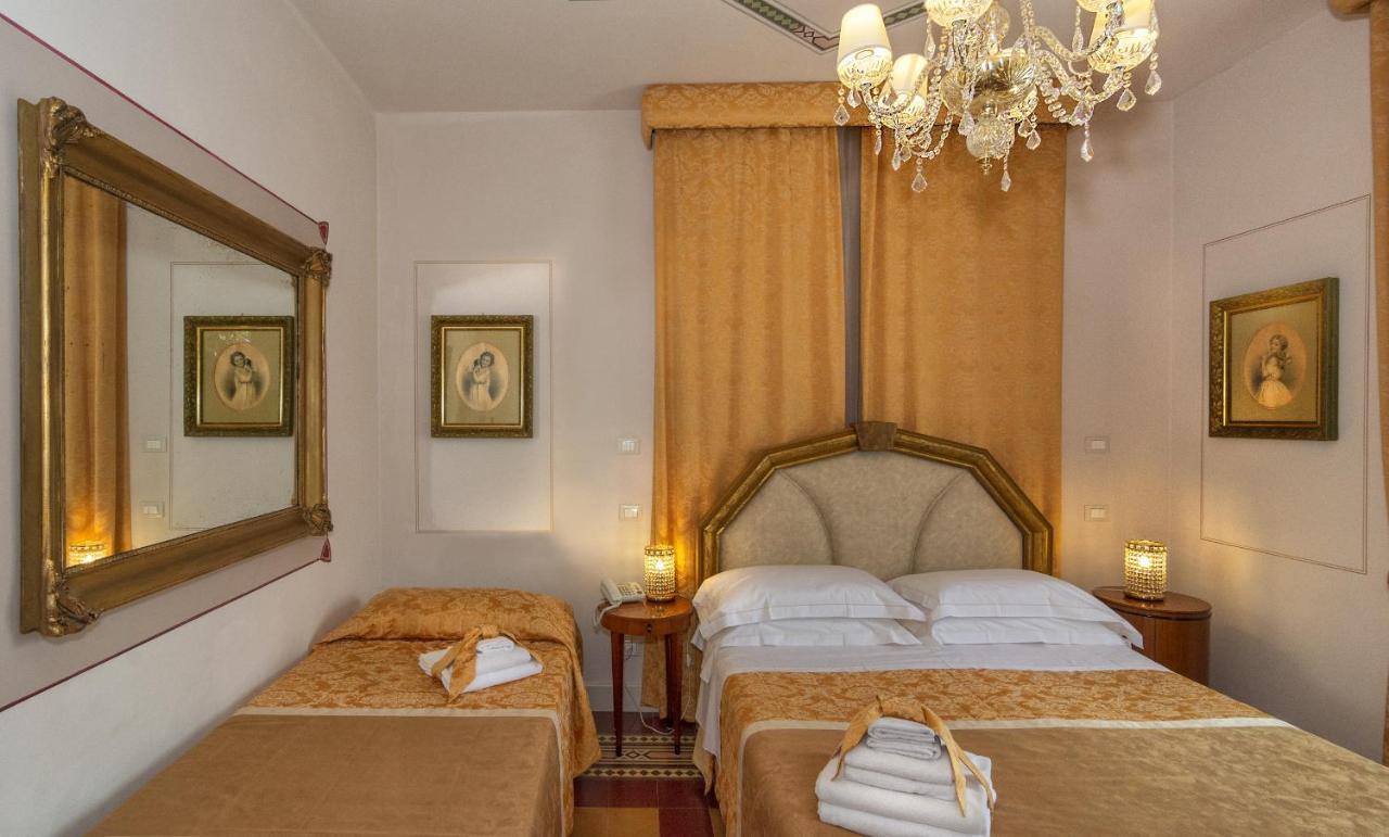 Lucca In Azzurro Maison De Charme Bed & Breakfast Bagian luar foto